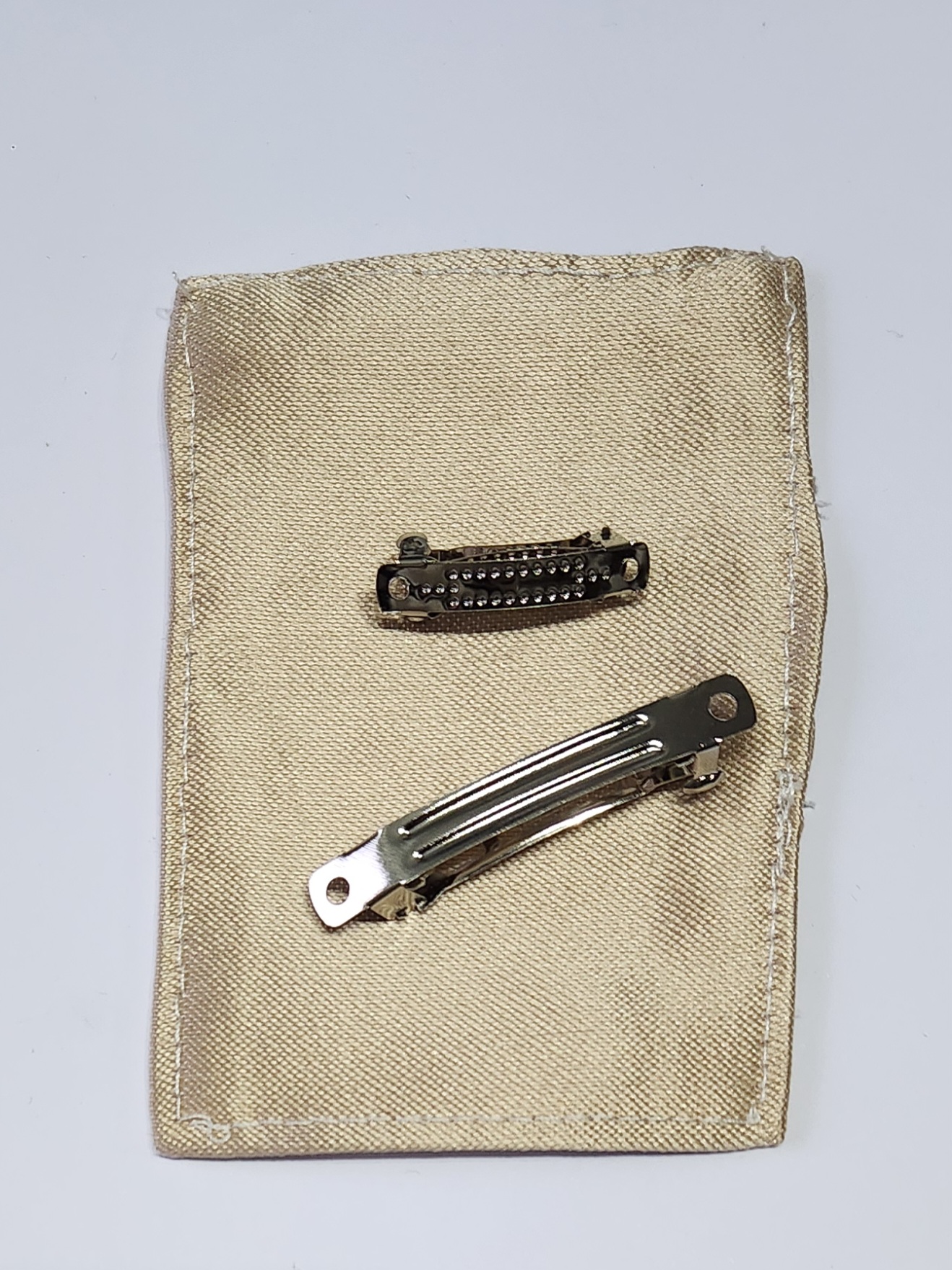 barrette en soie creme – Image 3