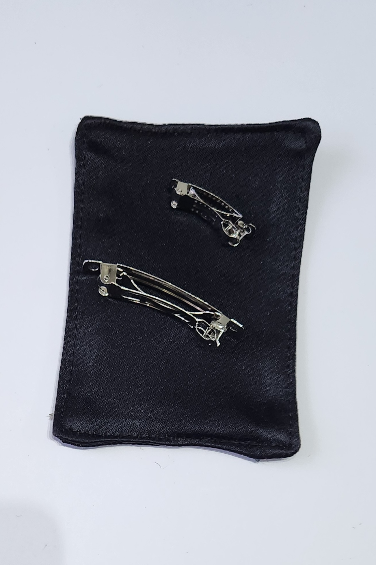 barrette en soie noir – Image 2